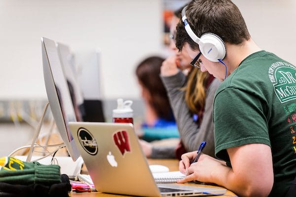 UW-Madison Summer Term student participates in class in a computer lab